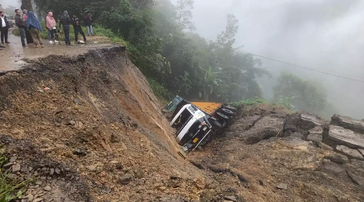 Landslide takes at least 7 lives & injures 13 in Manipur