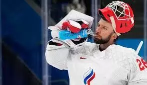 Russian ice hockey player detained for not joining the military