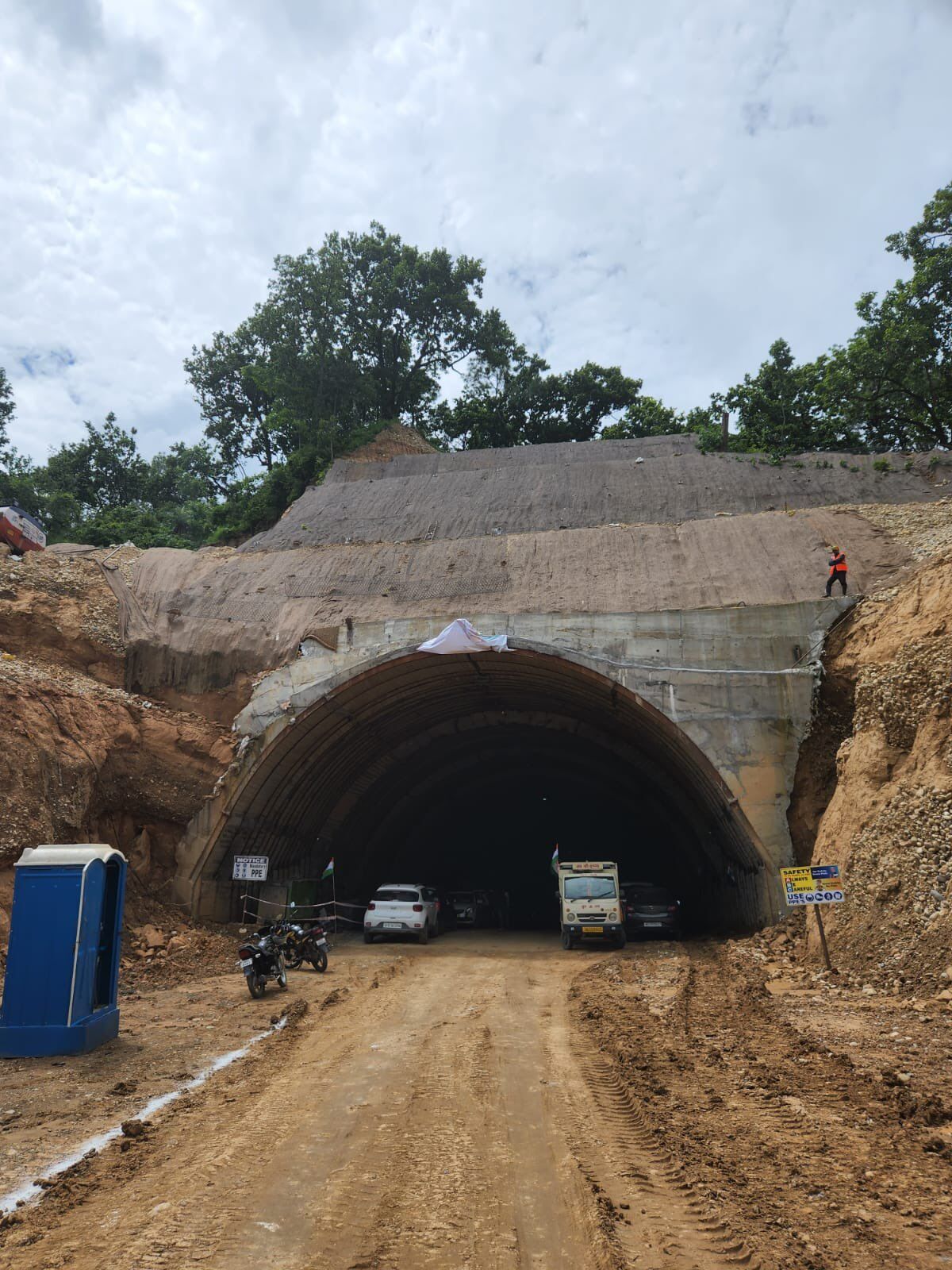 Tunnel in Delhi-Dehradun express high way to protect ESZ
