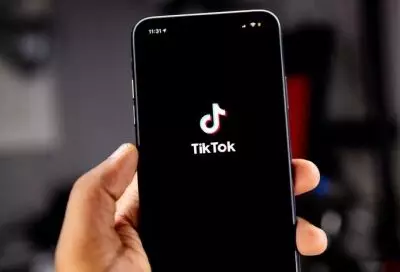Experts warn users keystrokes, touches may be monitored by iOS TikTok in-app browser