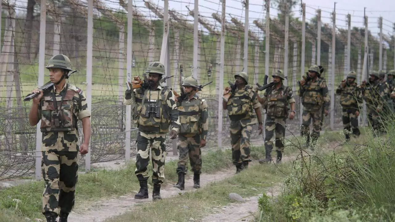 Pak colonel gave 30,000 to attack India: captured terrorist says