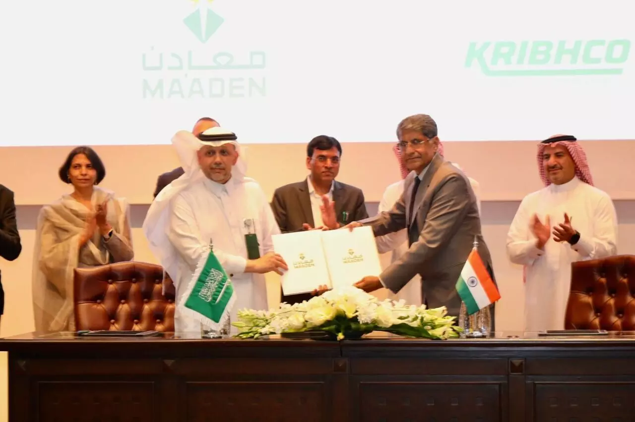 Indian chemicals and fertilisers minister visits Saudi Arabia