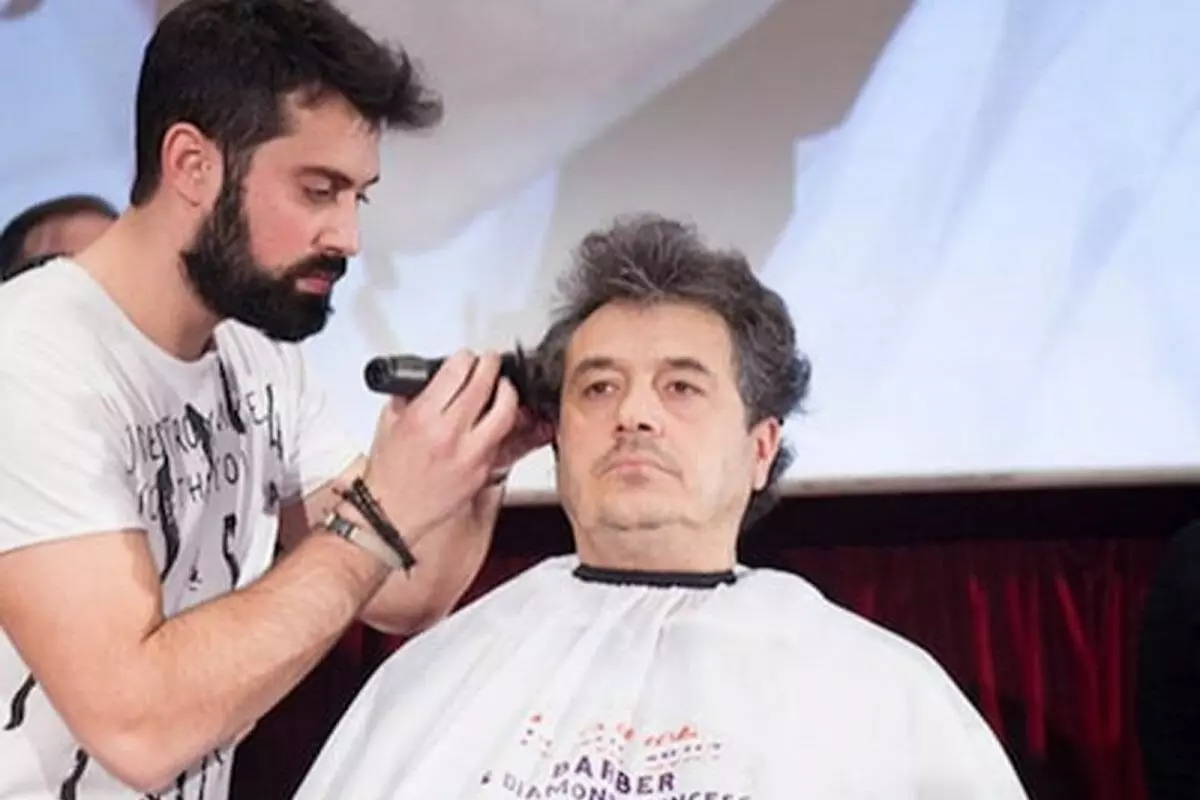 Greek hairstylist sets world record for fastest haircut in 47 seconds