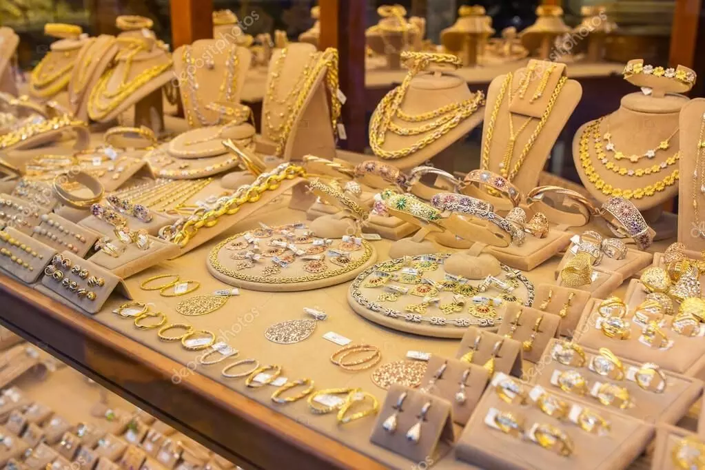 Delhis chor parivar held for Rs 1 cr jewellery theft