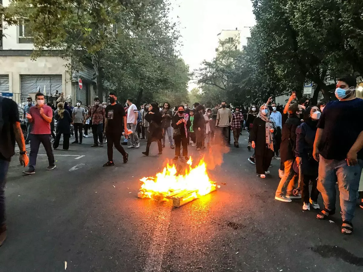 54 countries urge Iran to stop using force on peaceful protesters