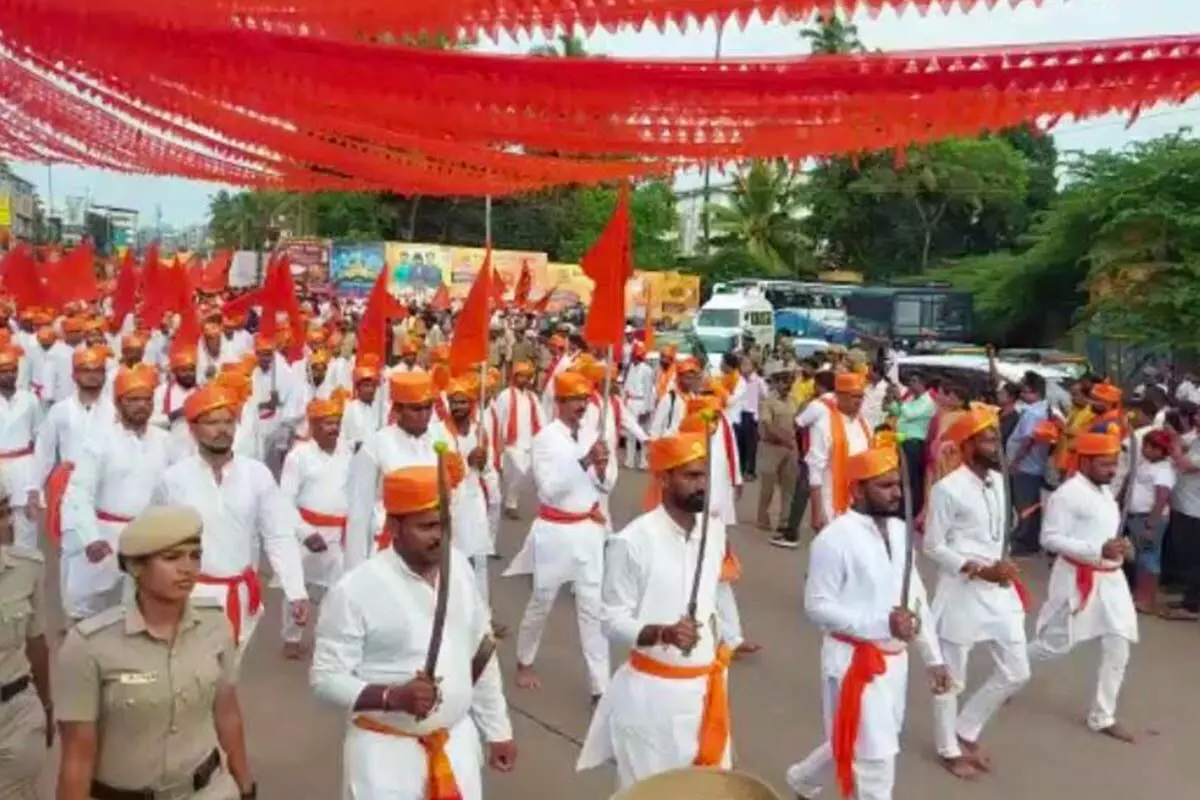 Right-wing rally in Udupi brandishes swords, urges Hindus to worship weapons