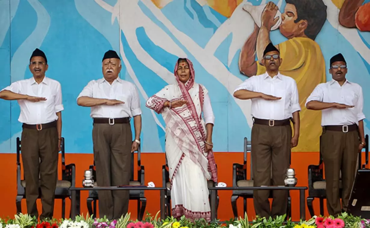 Mountaineer Santosh Yadav becomes the first woman to attend RSS function