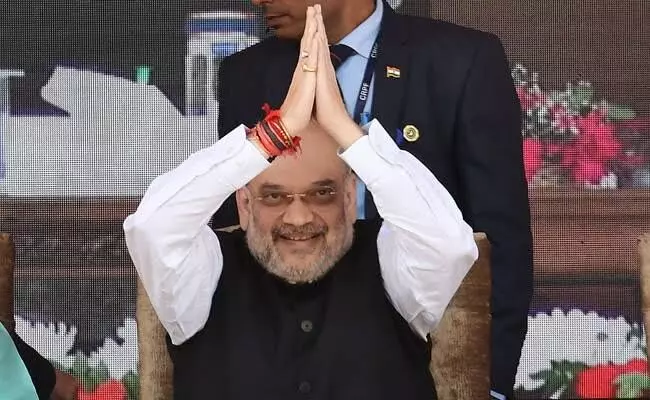 Amit Shah pauses speech at J&K rally as azaan plays from mosque, gets huge applause