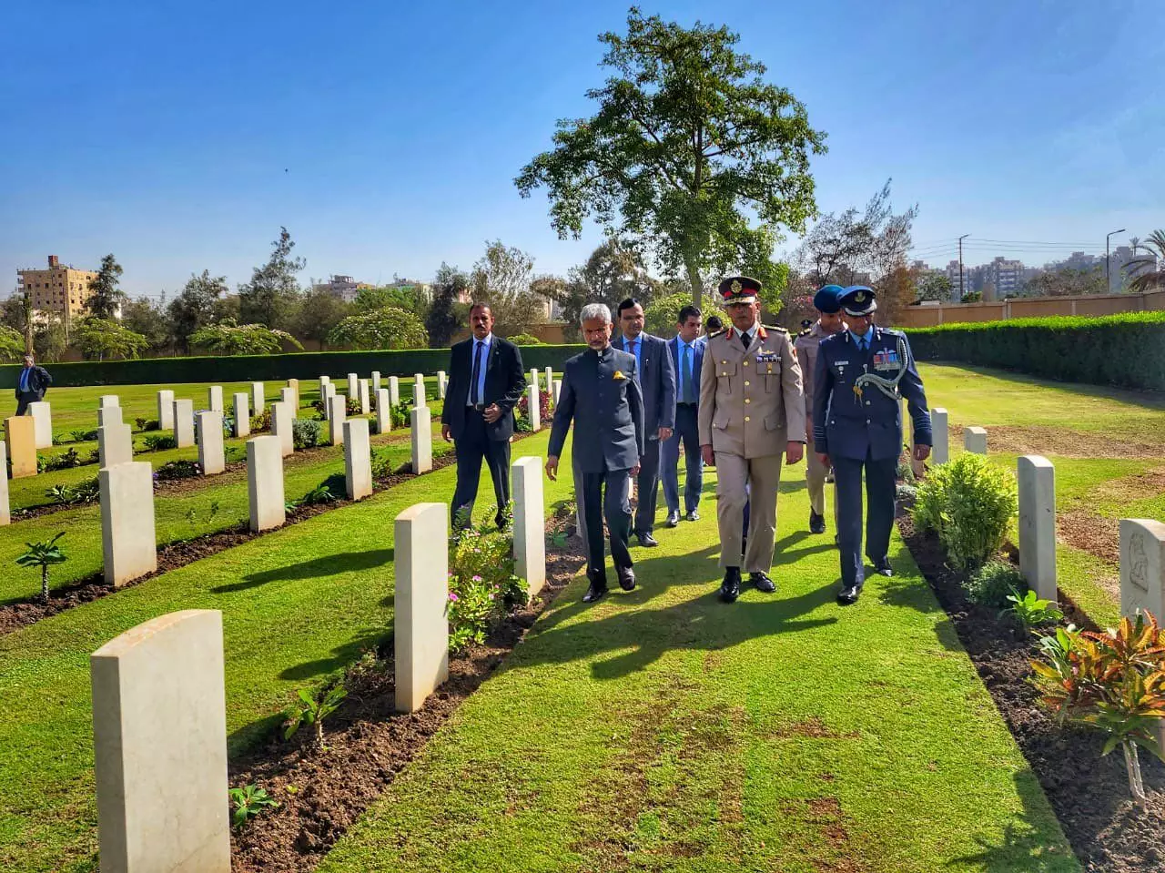 S Jaishankar visits Egyptian war cemetery to honour WWI Indian soldiers