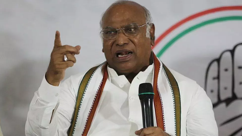 Kharge promises a non-BJP government led by Rahul Gandhi