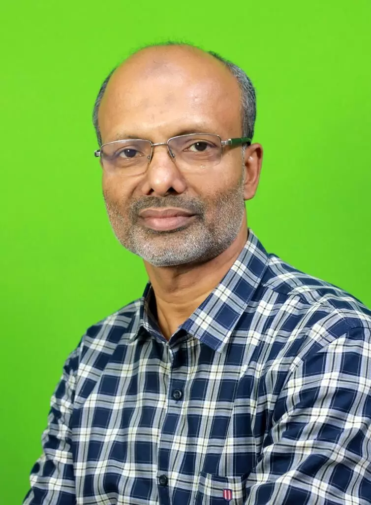Madhyamam Editor VM Ibrahim gets Theruvath Raman Award for best editorial