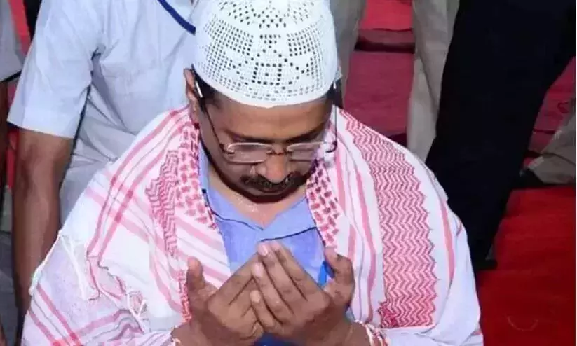 Kejriwal preaching in Hyderabad mosque? What is the truth?
