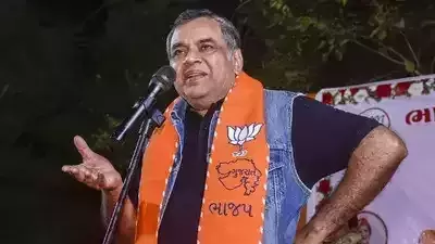 Paresh Rawal apologises for cook fish for Bengalis remark