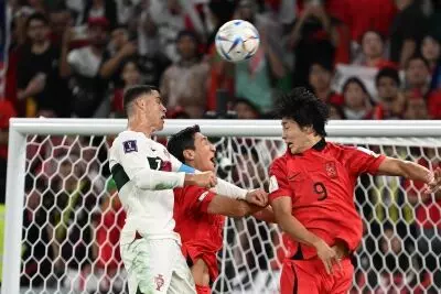 South Korea shocks Portugal with 2-1 victory, qualifies for knockouts
