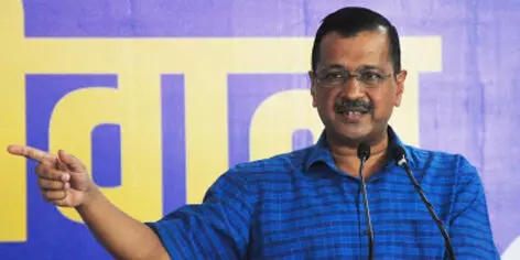 They will try to buy you for Rs 10-50 lakhs, but dont fall for their traps: Kejriwal tells councilors
