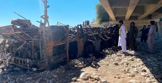 Bus crash in southwest Pakistan kills at least 40, injures more
