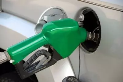 Fuel cess in Kerala likely to be cut in half to Re 1