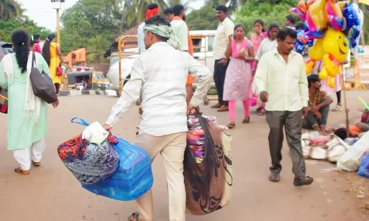 Karnataka temple bans Muslim traders from selling wares at fair