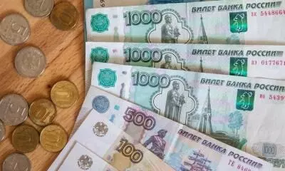 Russian rouble falls to the lowest for a year: report