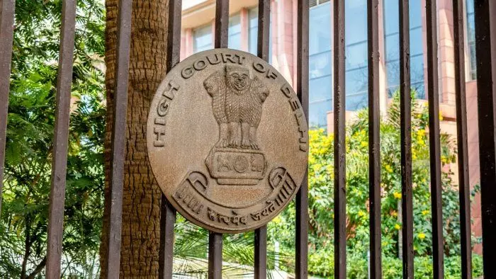 Delhi HC issues notice to Centre over unlawful claim of Waqf properties violating 1984 court order