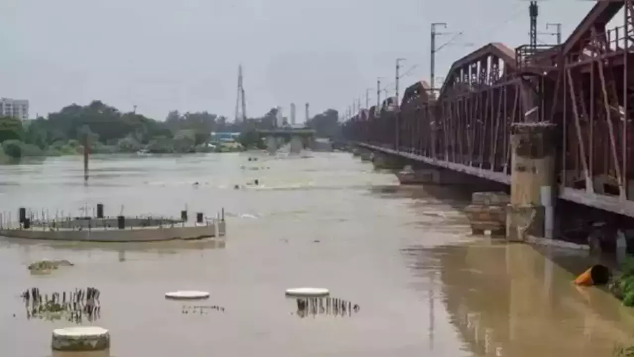 Flooding Yamuna envelops the national capital, reaching Supreme Court, Rajghat