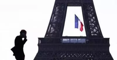 Eiffel Tower pays tribute to Morocco quake victims; goes dark