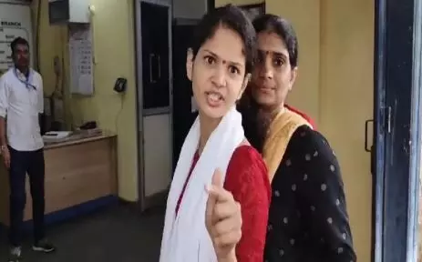 BJP worker accuses Hindutva activist Chaitra Kundapura of financial fraud