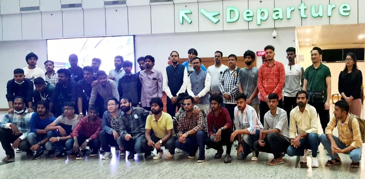 A group including Malayalees who escaped to India at the airport with embassy employees