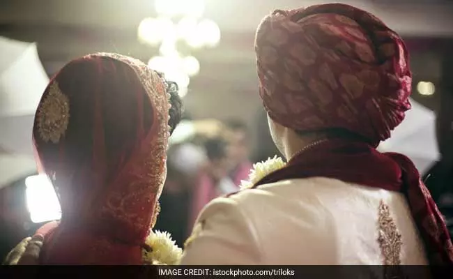 HC states family cannot object right of person to choose who to marry