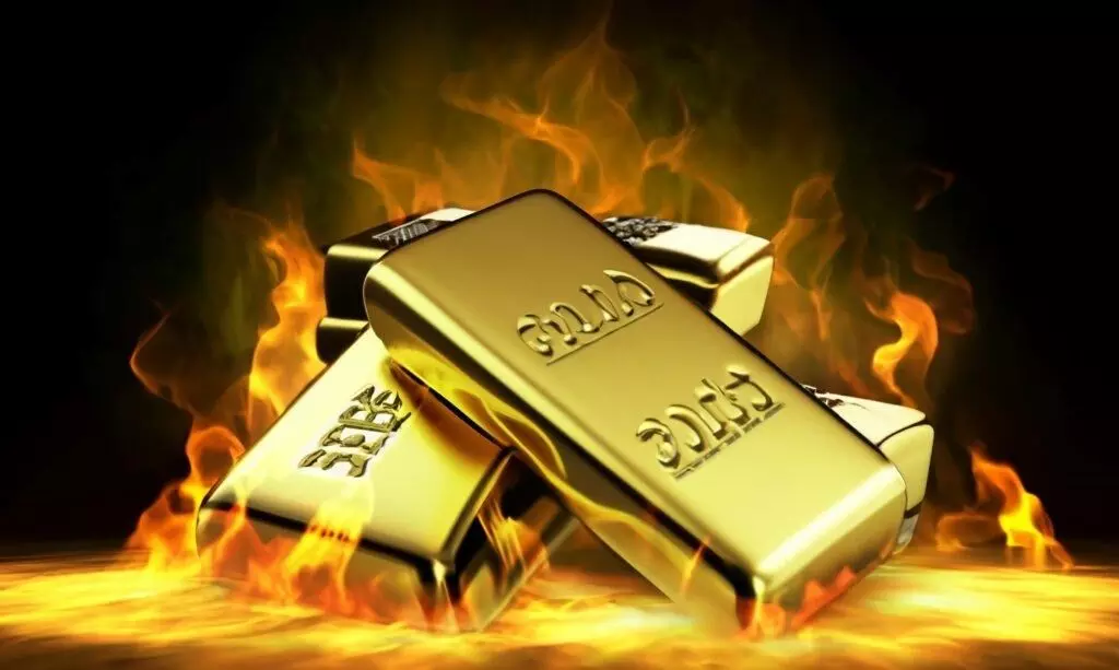 Gold prices touch all-time high in India