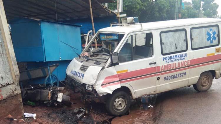 Four killed in road mishap in Ernakulam