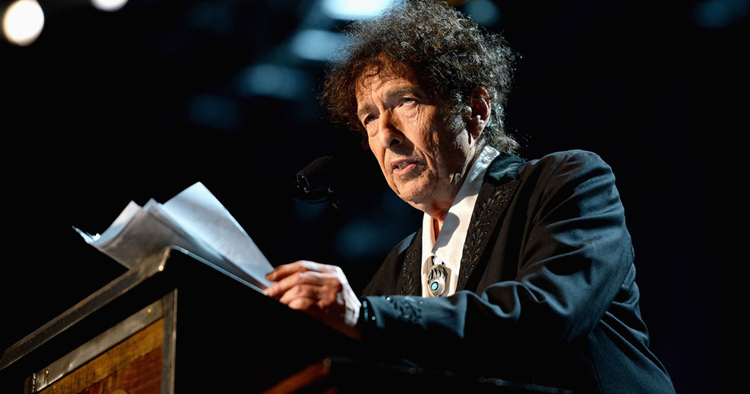 Nobel committee fails to get response from Bob Dylan