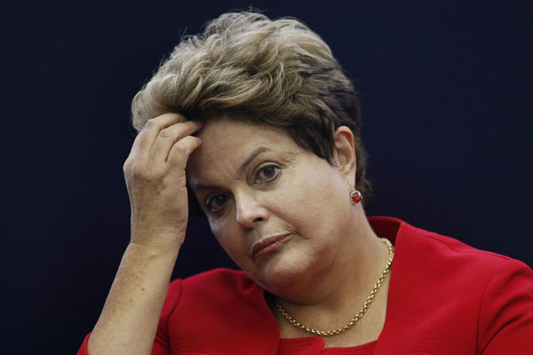 Injunction issued to halt Rousseffs impeachment