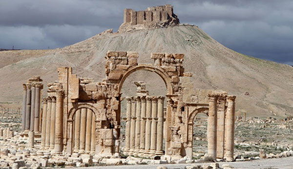 Syria confirms Palmyras Greco-Roman ruins undamaged