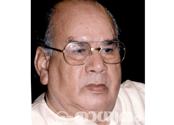 Actor Paravoor Bharathan passes away