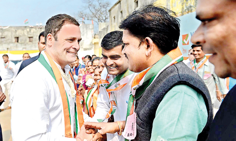 Embrace party in spirit also, Rahul tells Cong workers
