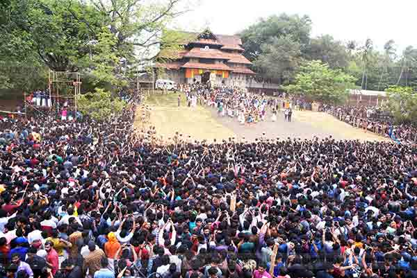 Thousands witness Thrissur Pooram